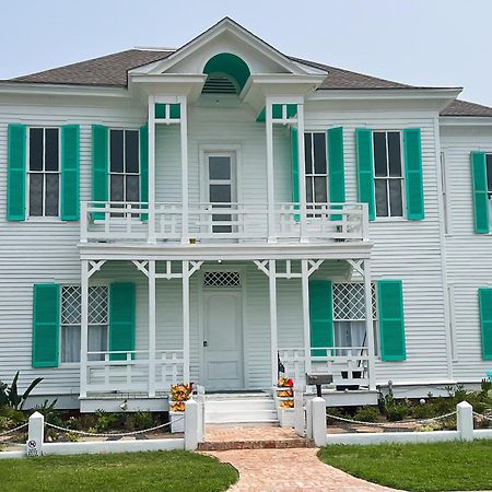 Lotus Galveston Hotel Exterior photo